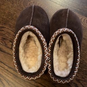 Ugg slippers